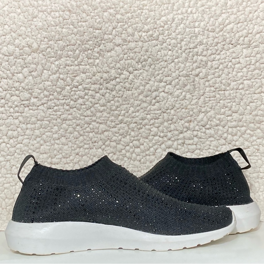 Cynthia Rowley Womens Black Beaded Knit Slip On Casual Shoes SZ US 7.5 - Picture 6 of 11
